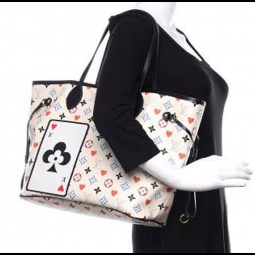 RARE🎈Mint condition Louis Vuitton Neverfull MM White